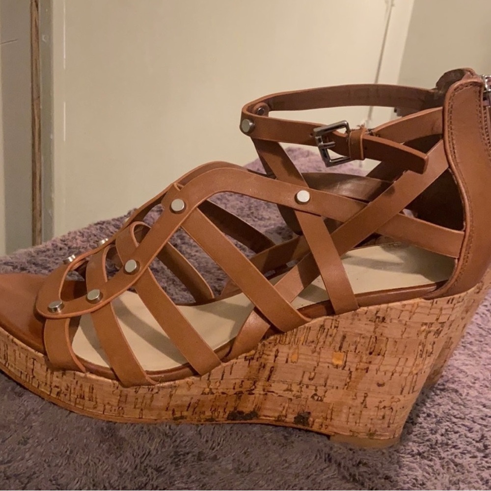 Marc Fisher Wedge